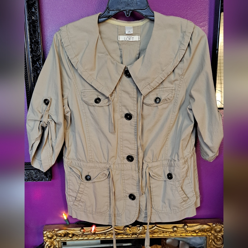 Stylish Tan Button-Up Jacket. Roll Up Sleeves. Multiple Draw Strings. L/P